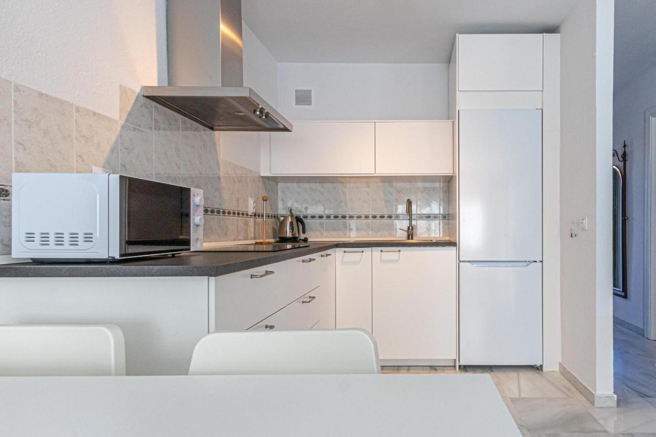 797 Holiday Rentals - Apartamento Frente Al Parque La Paloma Con Piscina Бенальмадена Экстерьер фото