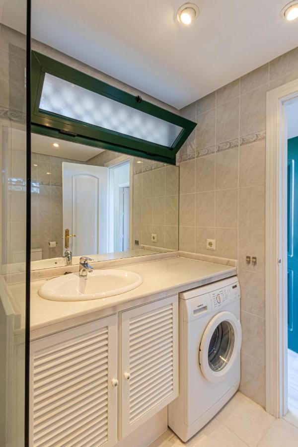 797 Holiday Rentals - Apartamento Frente Al Parque La Paloma Con Piscina Бенальмадена Экстерьер фото