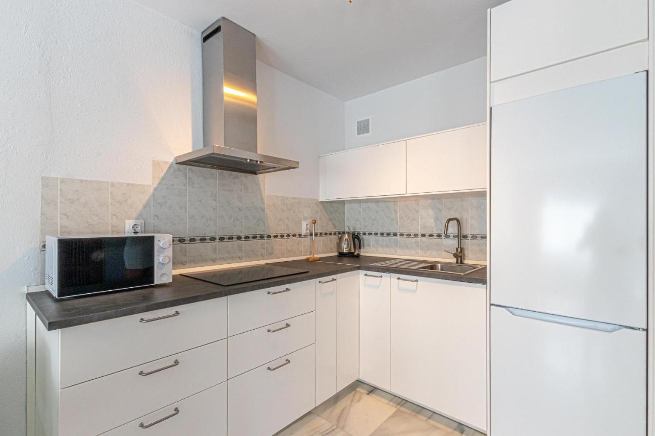 797 Holiday Rentals - Apartamento Frente Al Parque La Paloma Con Piscina Бенальмадена Экстерьер фото